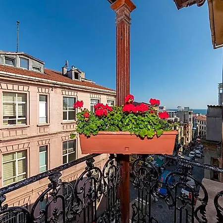 Ista Palace-grand Bazaar Szálloda 3*